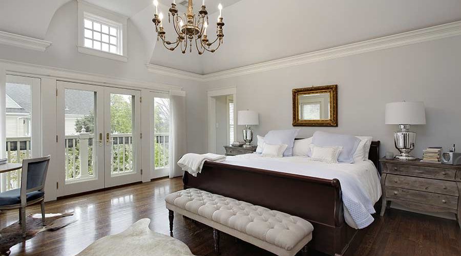 bigstock-Master-bedroom-in-luxury-home--179795092